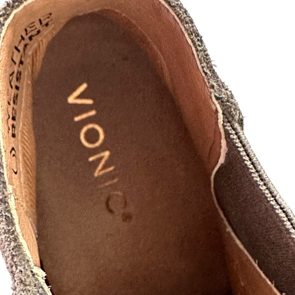 Vionic Paloma Suede Weather Resistant Wedge Greige Boot Size 9 - Picture 12 of 15